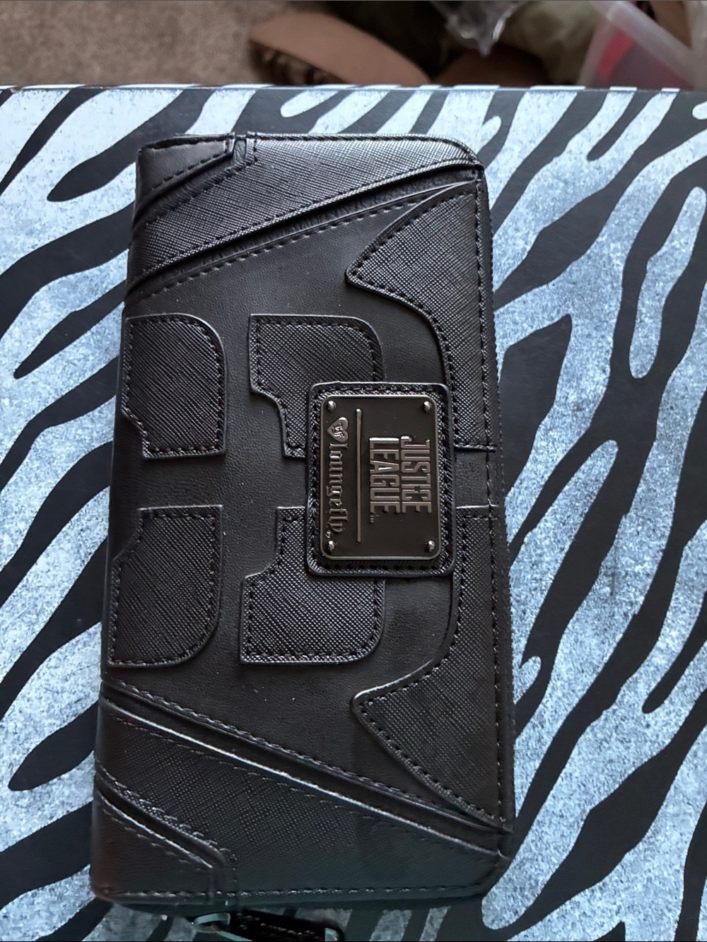 Loungefly Black Justice League Bat Zip Wallet